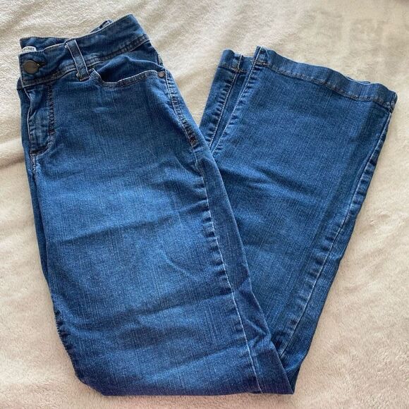 Lee Low Rise Bootcut Jeans Size 10 - Picture 1 of 9
